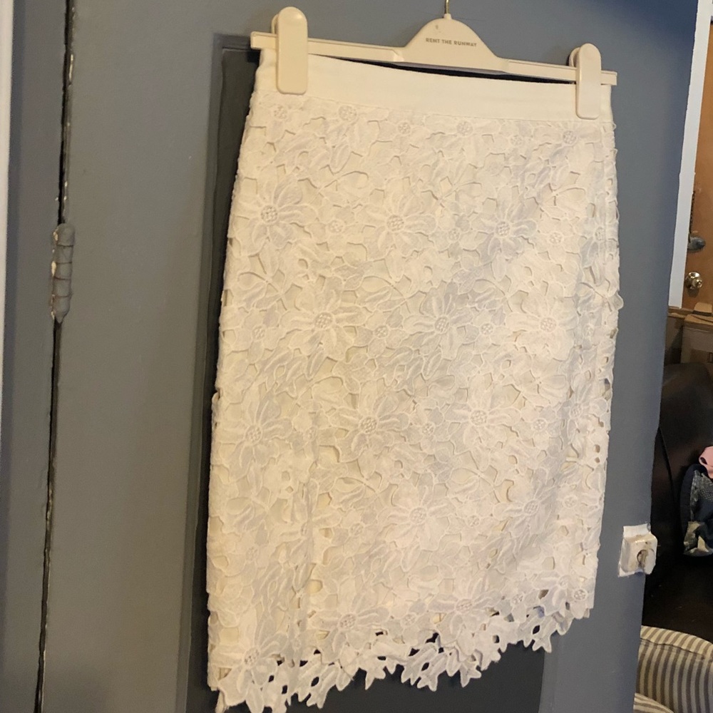 White Floral Loft Pencil Skirt